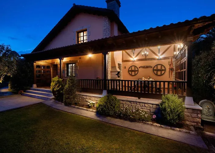 Hostal Casa en la Costa con wifi jardín y barbacoa Llanes